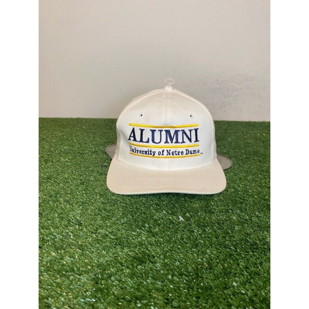 Vintage Notre Dame Fighting Irish hat cap snap back white alumni youngan mens